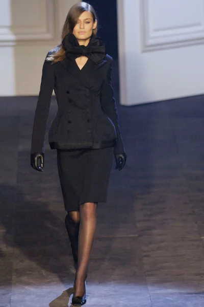 Look 8